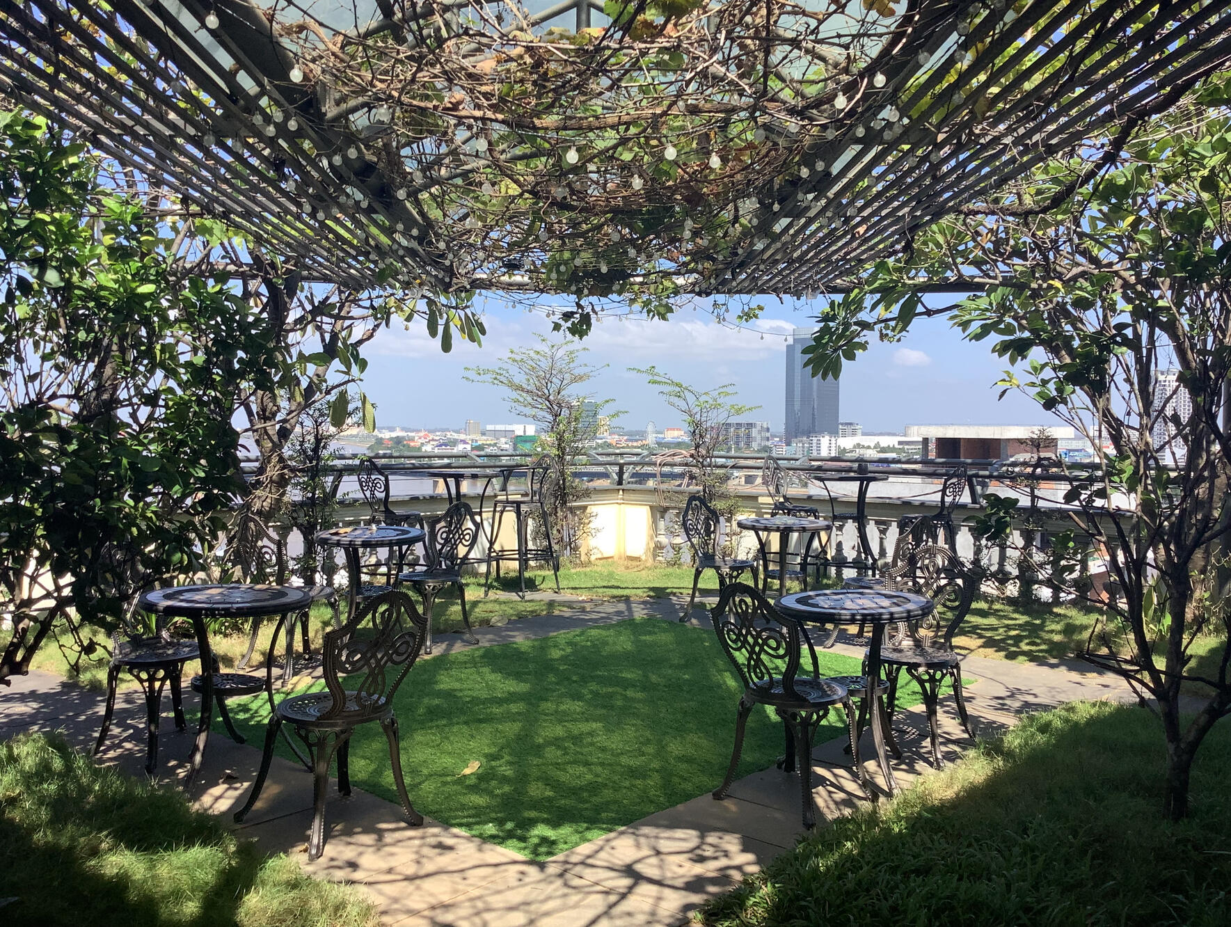 Freedom h1 banner marketing messaging global conversion